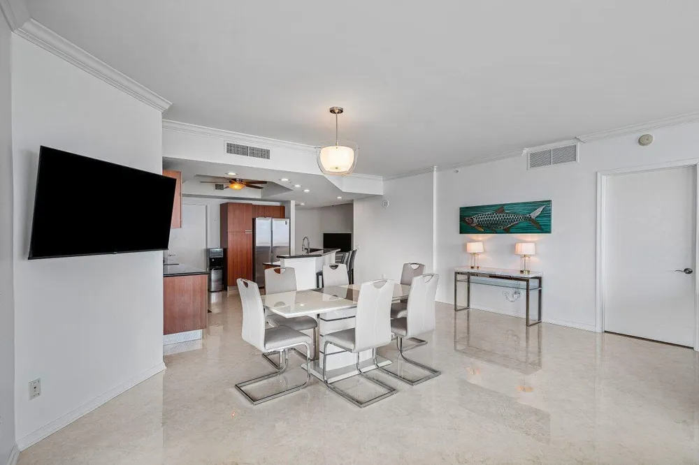 2650 Lake Shore Drive #1906 Riviera Beach, FL 33404