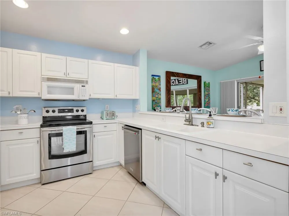 1100 Diamond Circle #1104 Naples, FL 34110
