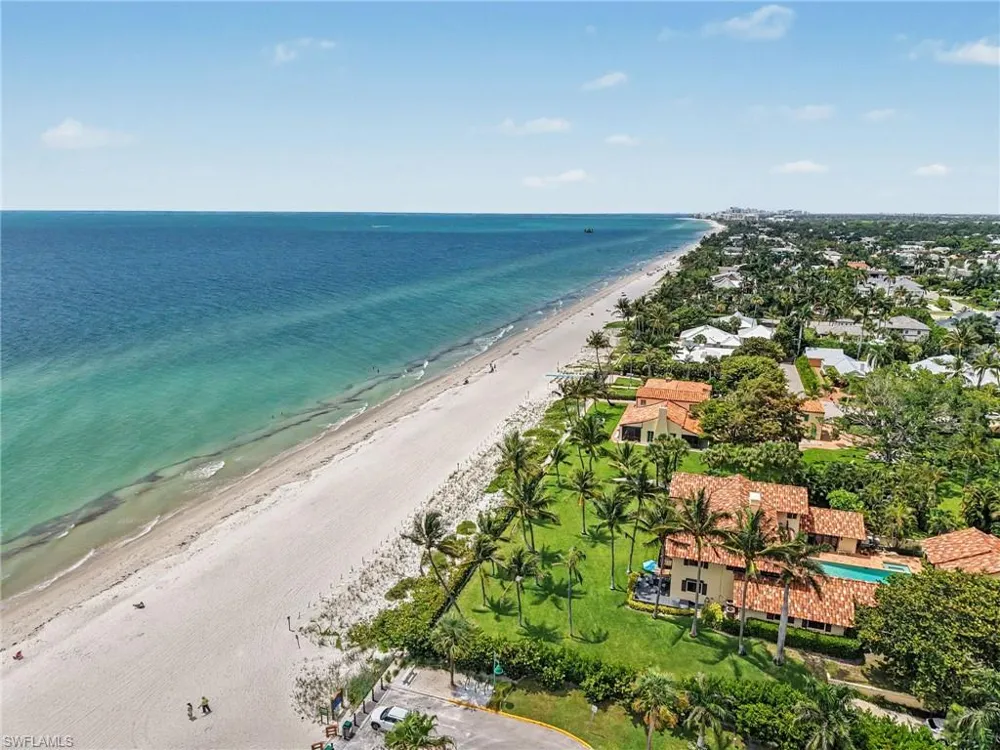 1100 Diamond Circle #1104 Naples, FL 34110