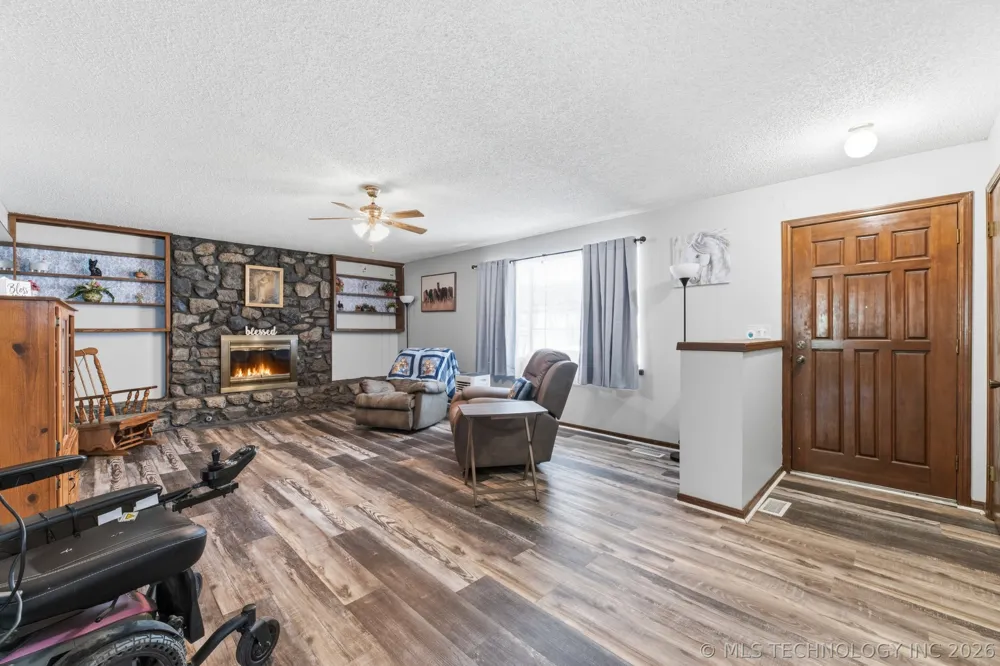 4801 W 168th Street Skiatook, OK 74070