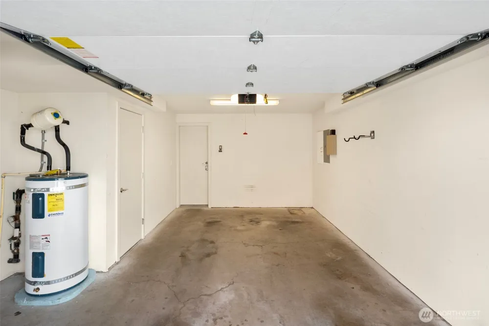 1232 Northgate Way Seattle, WA 98133
