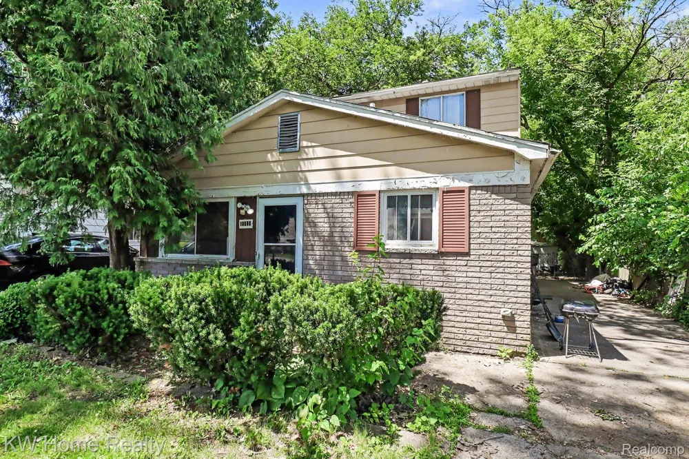 15226 Beech Daly Road Taylor City, MI 48180