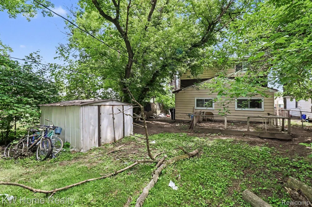 15226 Beech Daly Road Taylor City, MI 48180