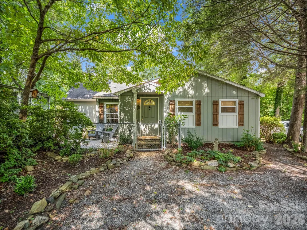 239 Havnaers Point Lake Lure, NC 28746