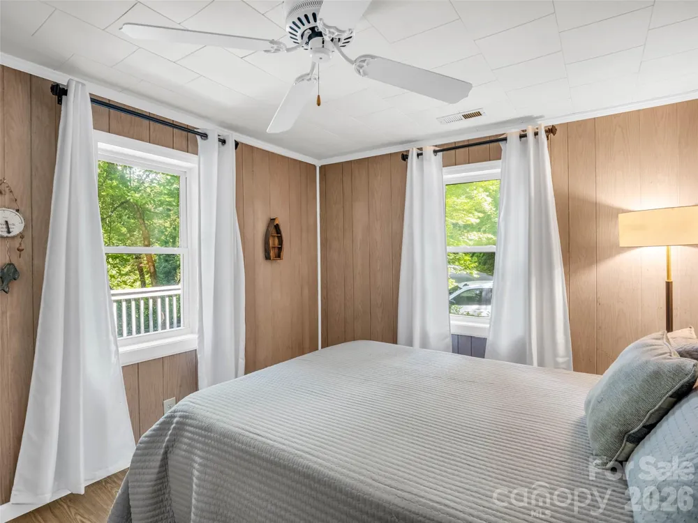 239 Havnaers Point Lake Lure, NC 28746