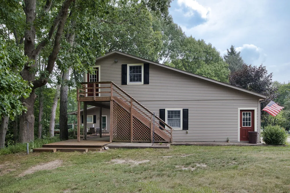 8683 Club House Drive Brighton, MI 48116