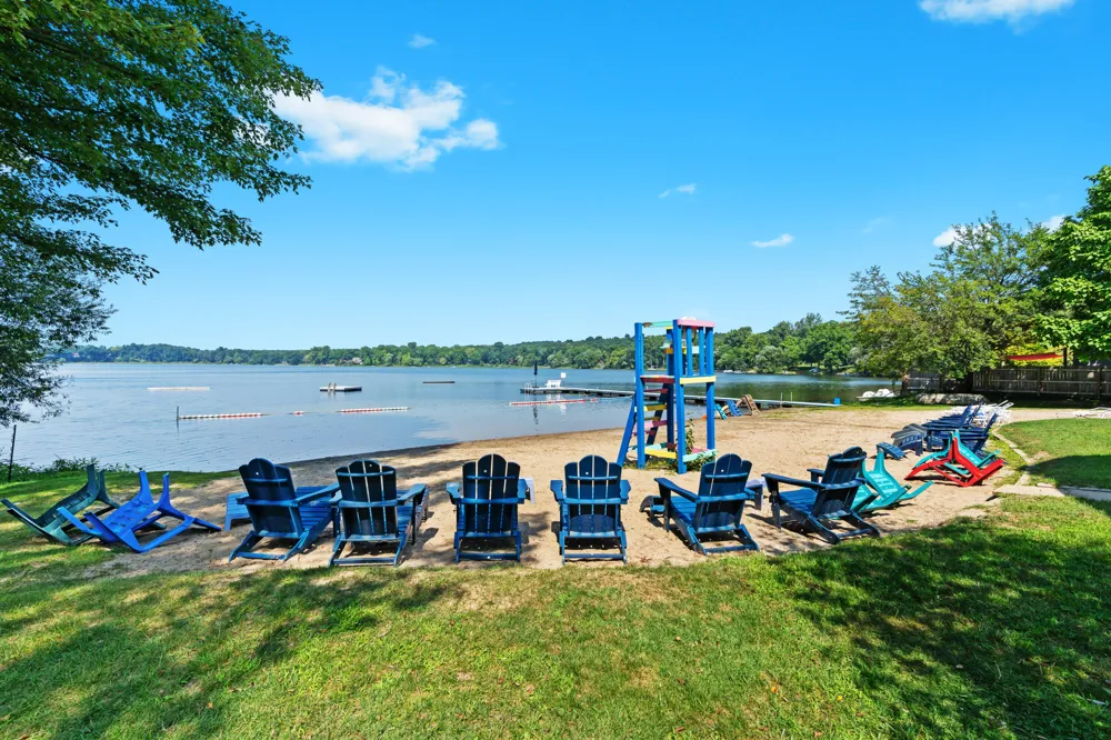 8683 Club House Drive Brighton, MI 48116