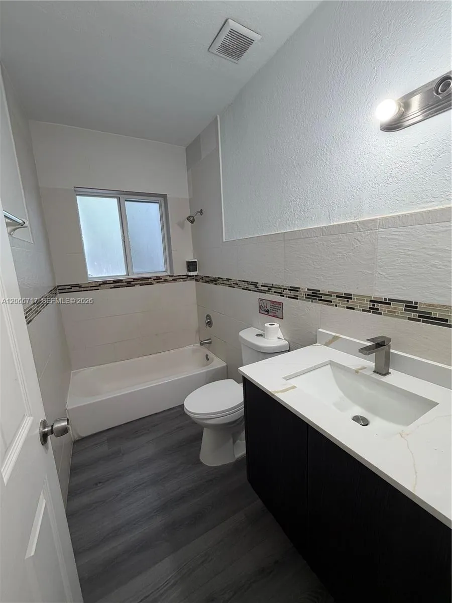 328 SW 15th Ave #- Miami, FL 33135