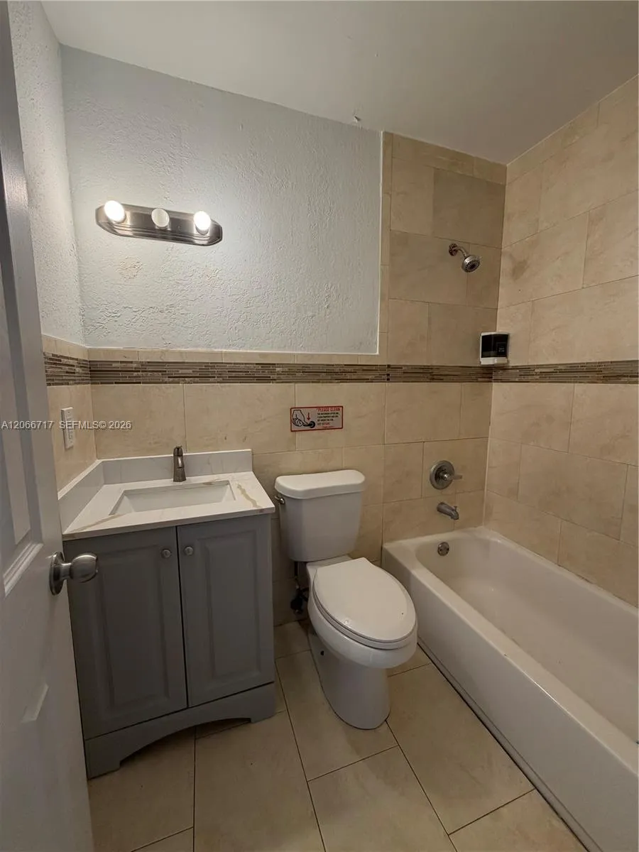 328 SW 15th Ave #- Miami, FL 33135