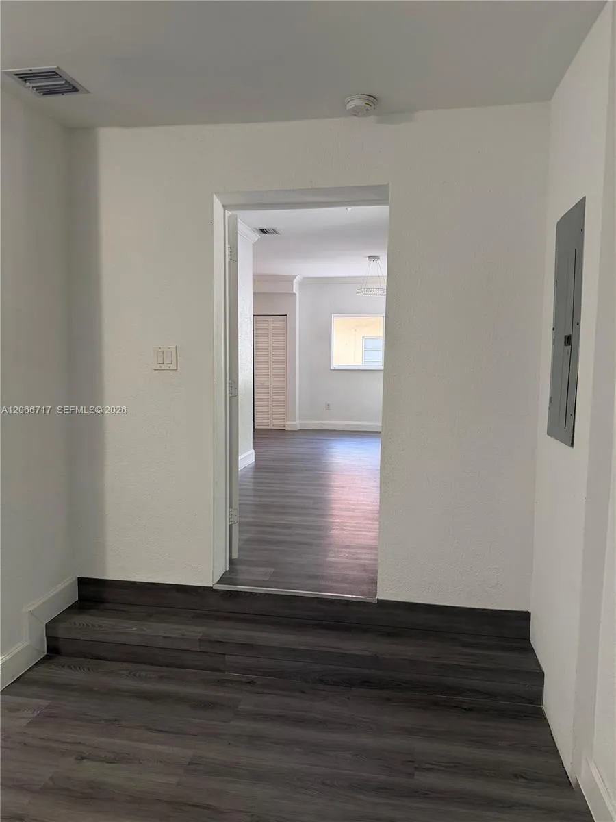 328 SW 15th Ave #- Miami, FL 33135