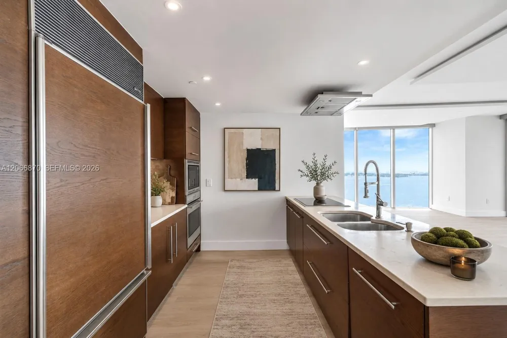 495 Brickell Ave #3601 Miami, FL 33131