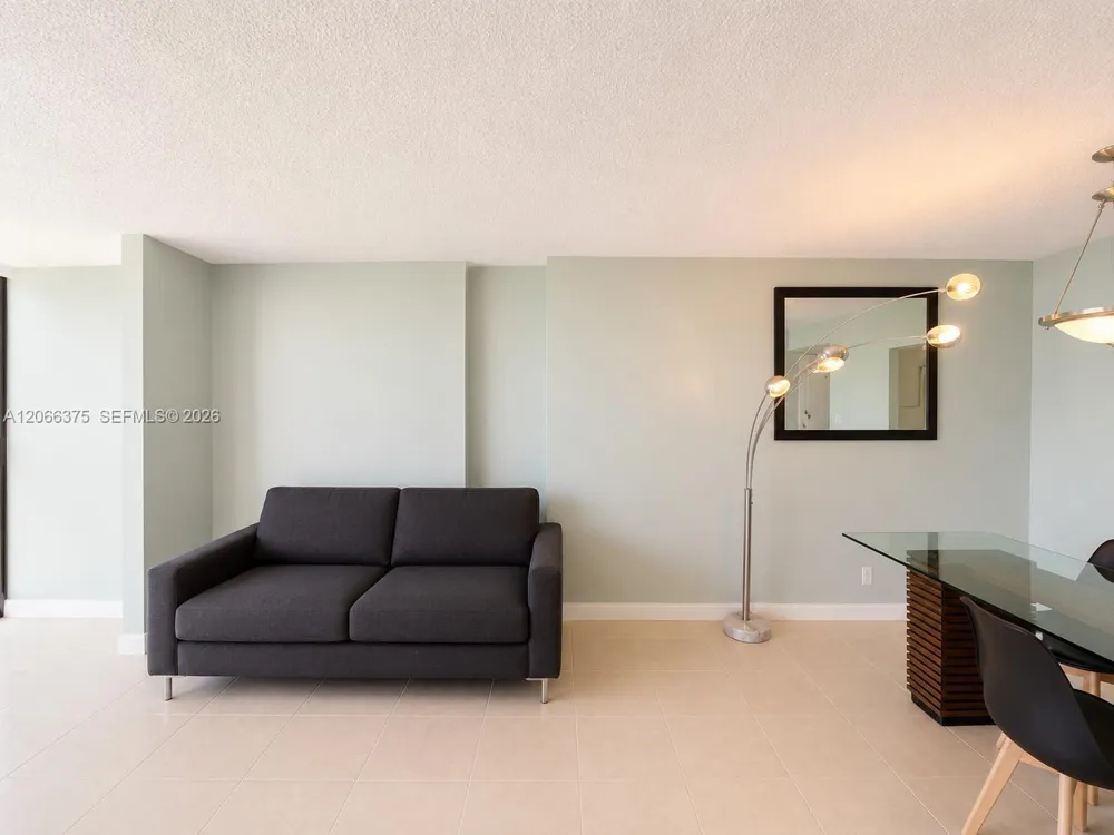 200 Leslie Dr #727 Hallandale Beach, FL 33009