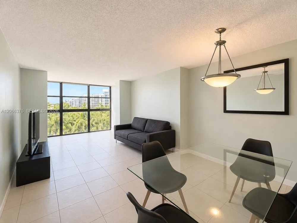 200 Leslie Dr #727 Hallandale Beach, FL 33009