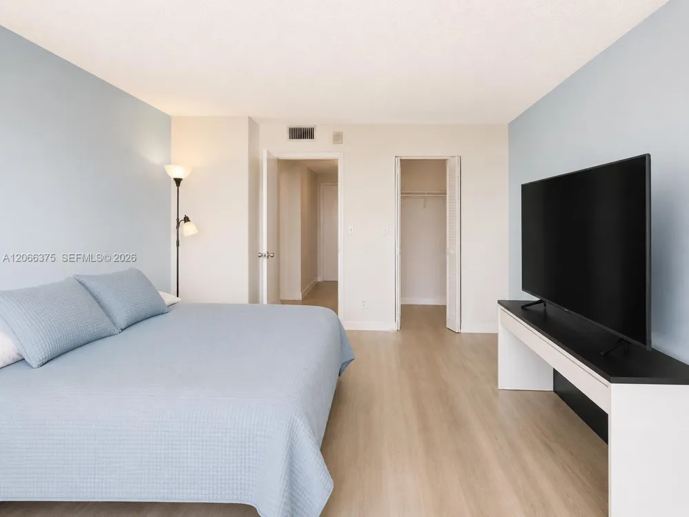 200 Leslie Dr #727 Hallandale Beach, FL 33009