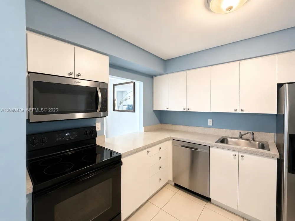 200 Leslie Dr #727 Hallandale Beach, FL 33009