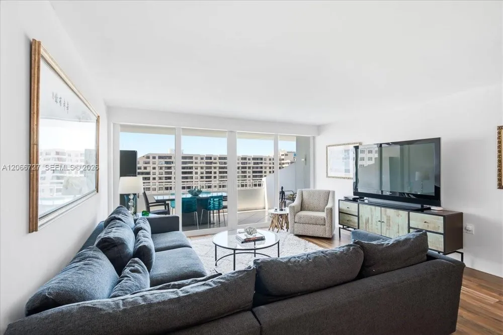 199 Ocean Lane Dr #1207 Key Biscayne, FL 33149