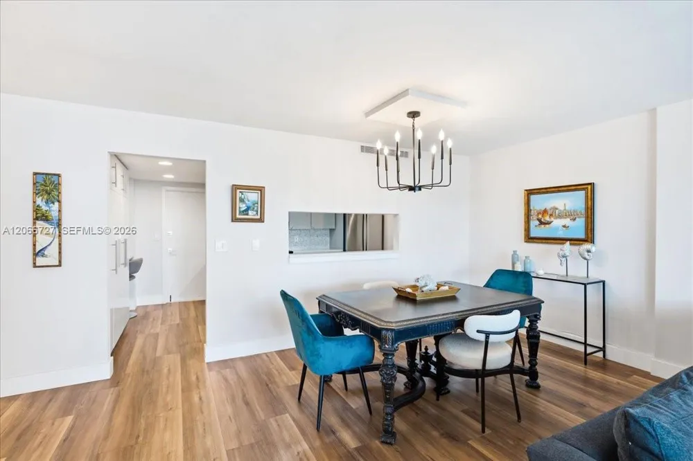 199 Ocean Lane Dr #1207 Key Biscayne, FL 33149