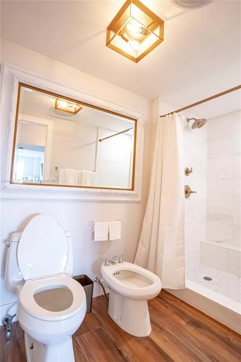 199 Ocean Lane Dr #1207 Key Biscayne, FL 33149