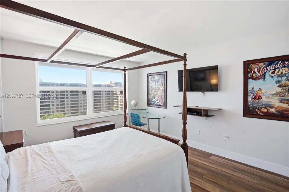 199 Ocean Lane Dr #1207 Key Biscayne, FL 33149