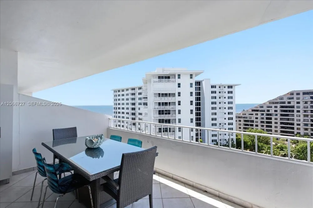 199 Ocean Lane Dr #1207 Key Biscayne, FL 33149