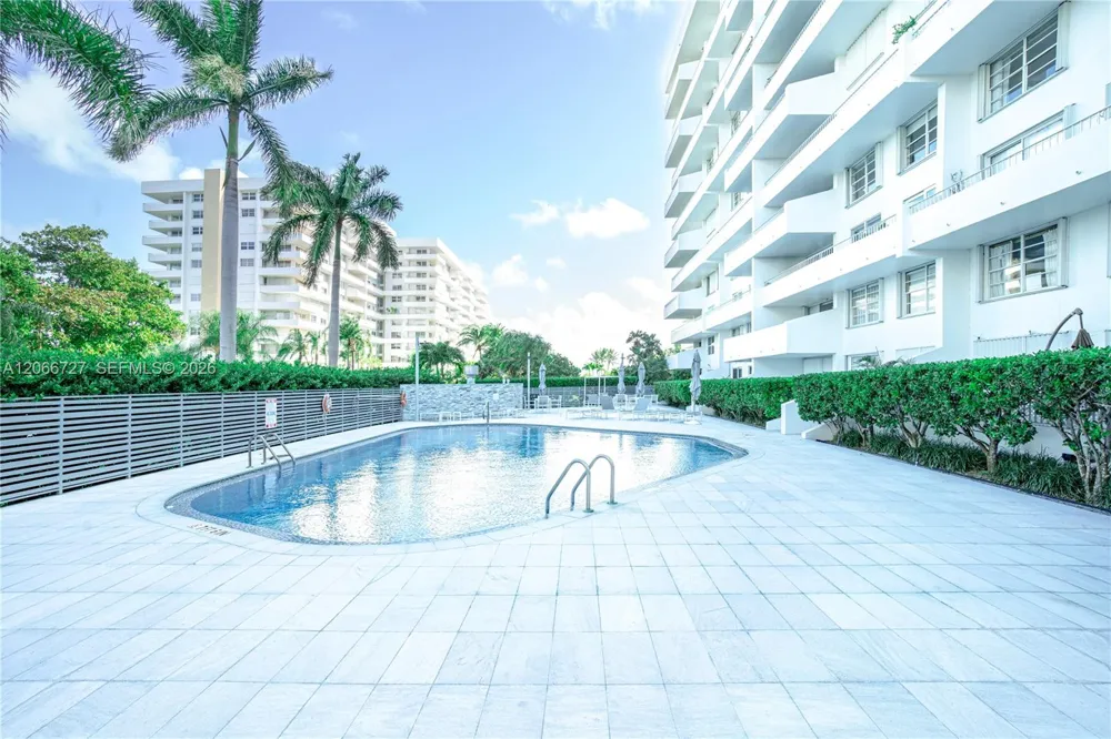 199 Ocean Lane Dr #1207 Key Biscayne, FL 33149