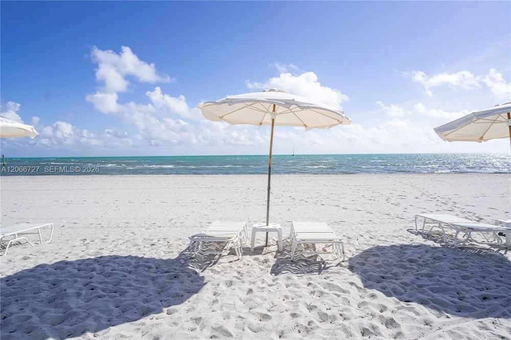199 Ocean Lane Dr #1207 Key Biscayne, FL 33149