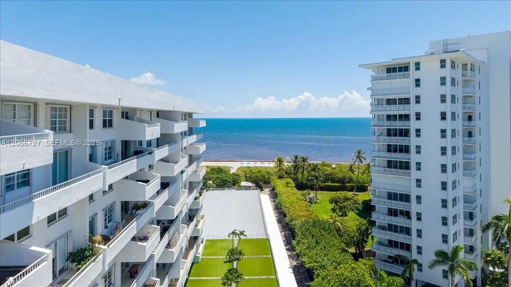 199 Ocean Lane Dr #1207 Key Biscayne, FL 33149