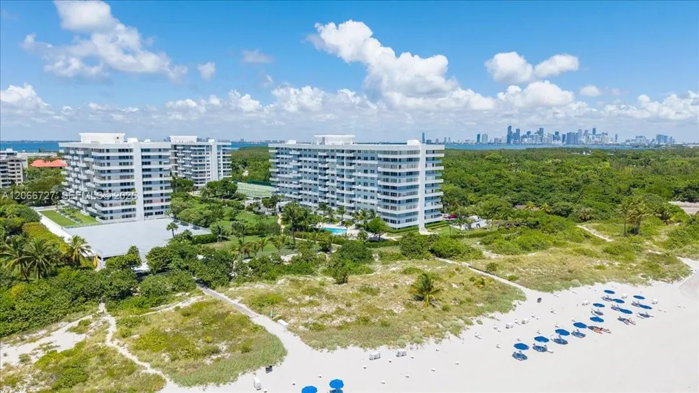 199 Ocean Lane Dr #1207 Key Biscayne, FL 33149