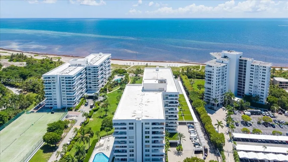 199 Ocean Lane Dr #1207 Key Biscayne, FL 33149