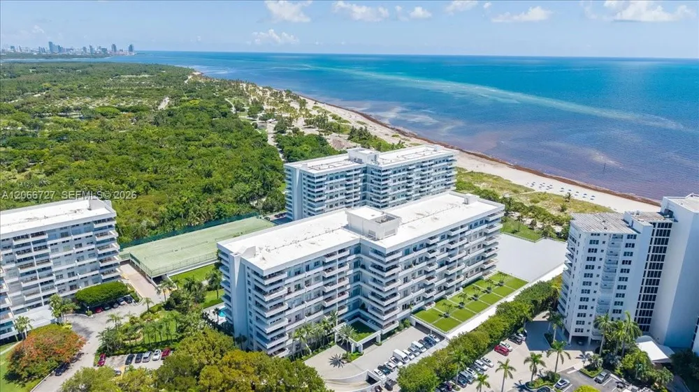199 Ocean Lane Dr #1207 Key Biscayne, FL 33149
