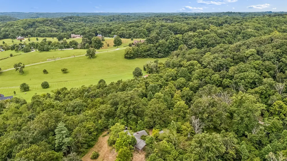 1590 Brinkley Branch Rd Hendersonville, TN 37075