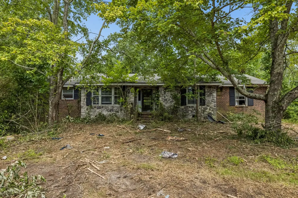 1590 Brinkley Branch Rd Hendersonville, TN 37075