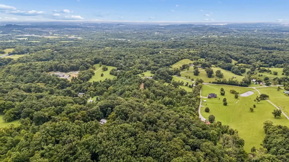 1590 Brinkley Branch Rd Hendersonville, TN 37075