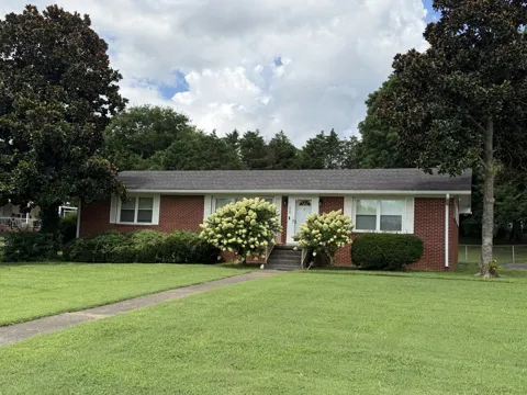 1610 June Ave