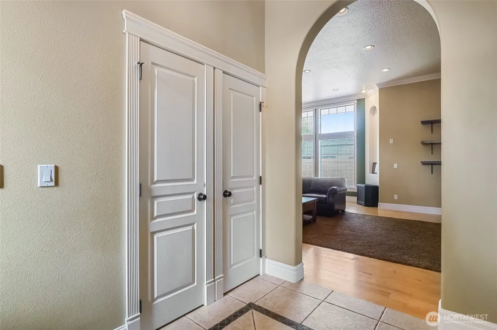 333 Crestview Moses Lake, WA 98837