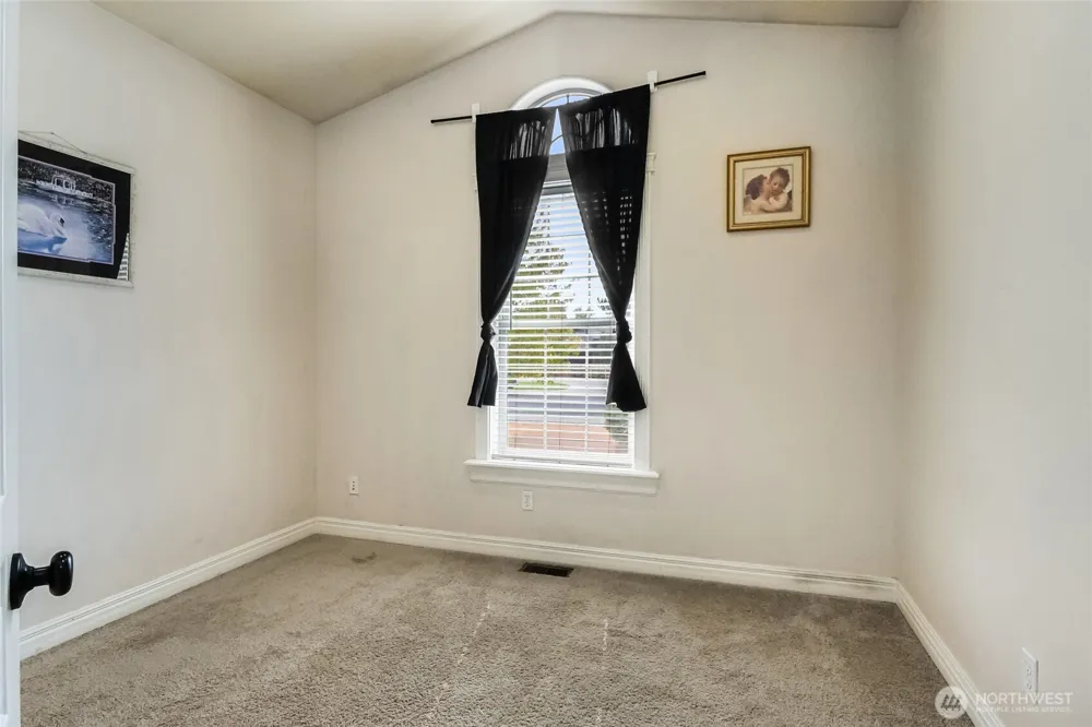333 Crestview Moses Lake, WA 98837