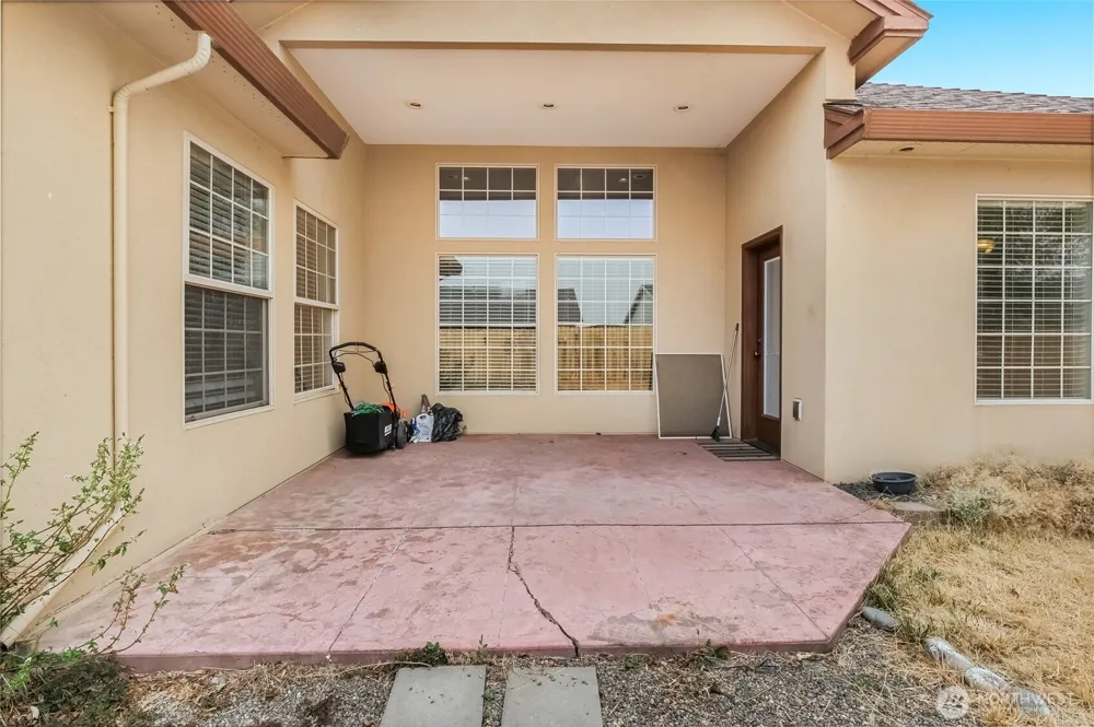 333 Crestview Moses Lake, WA 98837