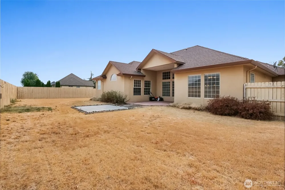 333 Crestview Moses Lake, WA 98837