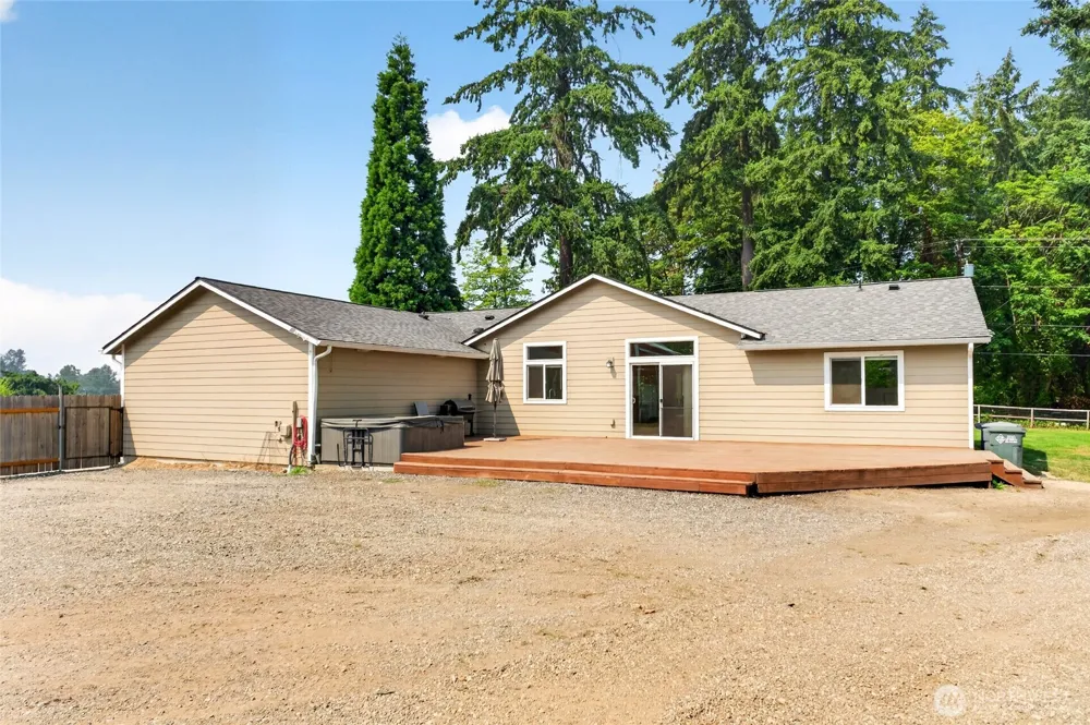 10516 36th Street E Edgewood, WA 98372