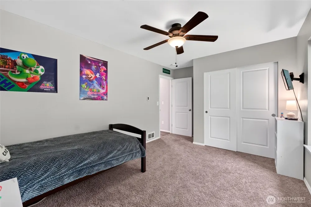 10516 36th Street E Edgewood, WA 98372