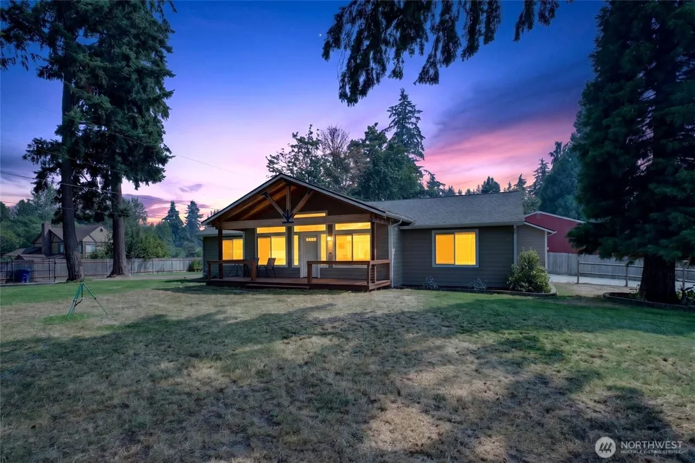 10516 36th Street E Edgewood, WA 98372