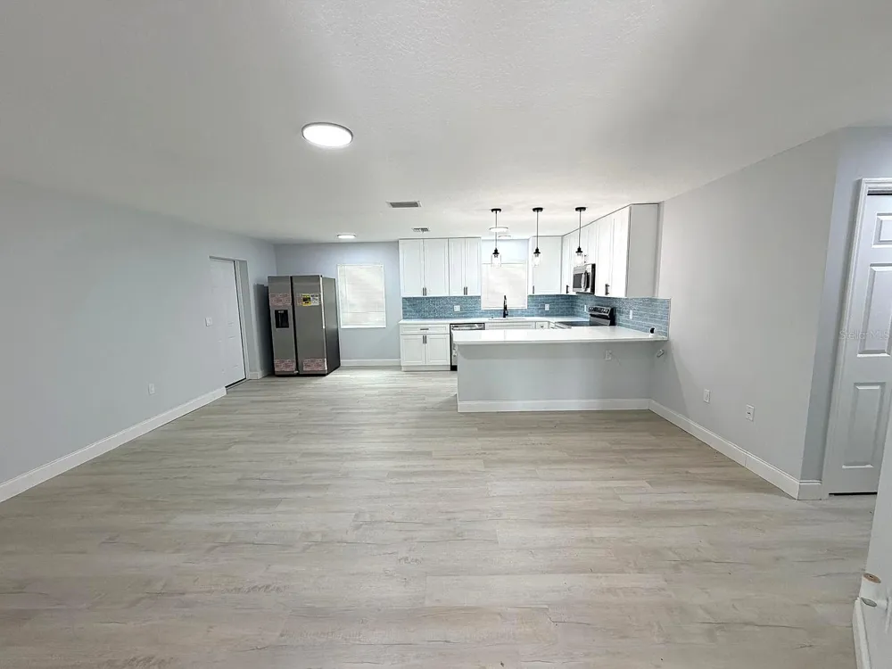 445 NW 10TH AVENUE Webster, FL 33597