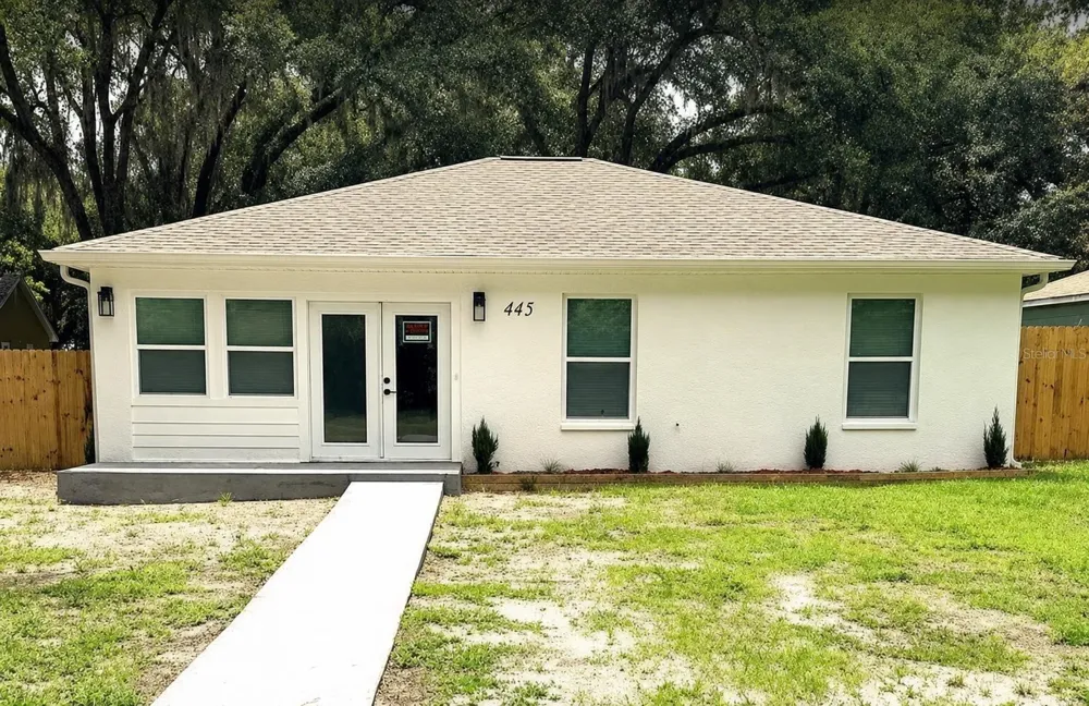 445 NW 10TH AVENUE Webster, FL 33597