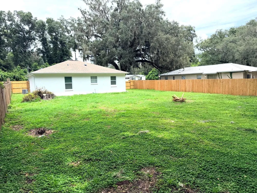 445 NW 10TH AVENUE Webster, FL 33597