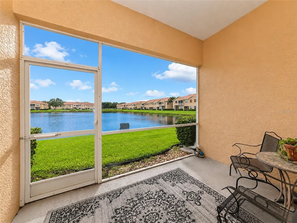 3426 PARKRIDGE CIRCLE #34-105 Sarasota, FL 34243