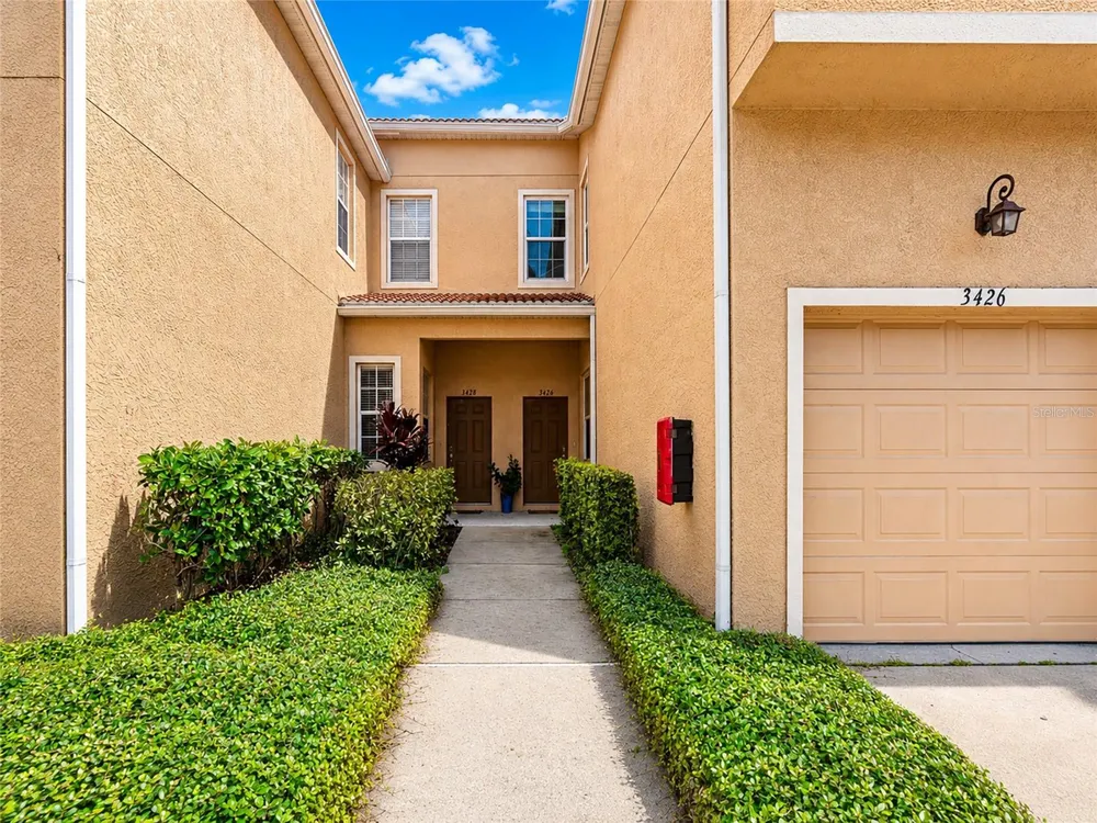 3426 PARKRIDGE CIRCLE #34-105 Sarasota, FL 34243