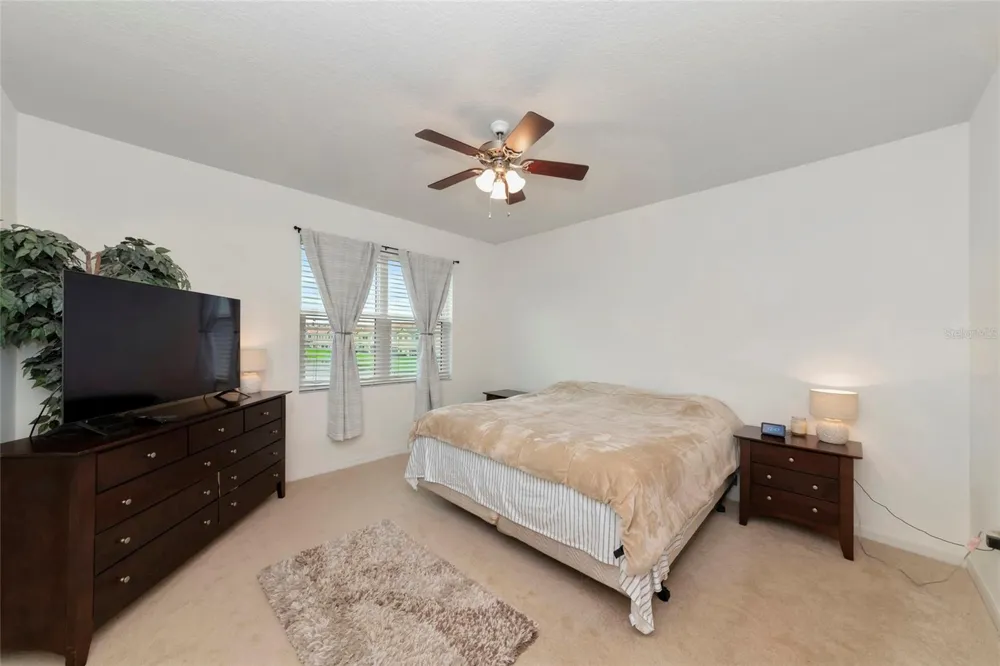 3426 PARKRIDGE CIRCLE #34-105 Sarasota, FL 34243