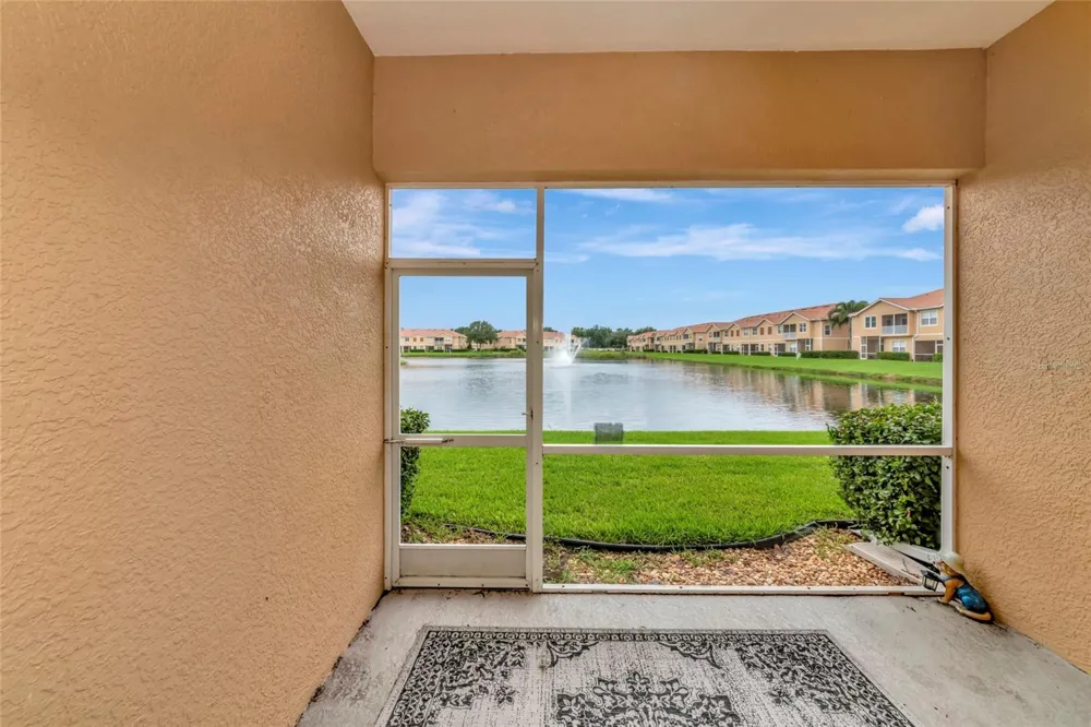 3426 PARKRIDGE CIRCLE #34-105 Sarasota, FL 34243