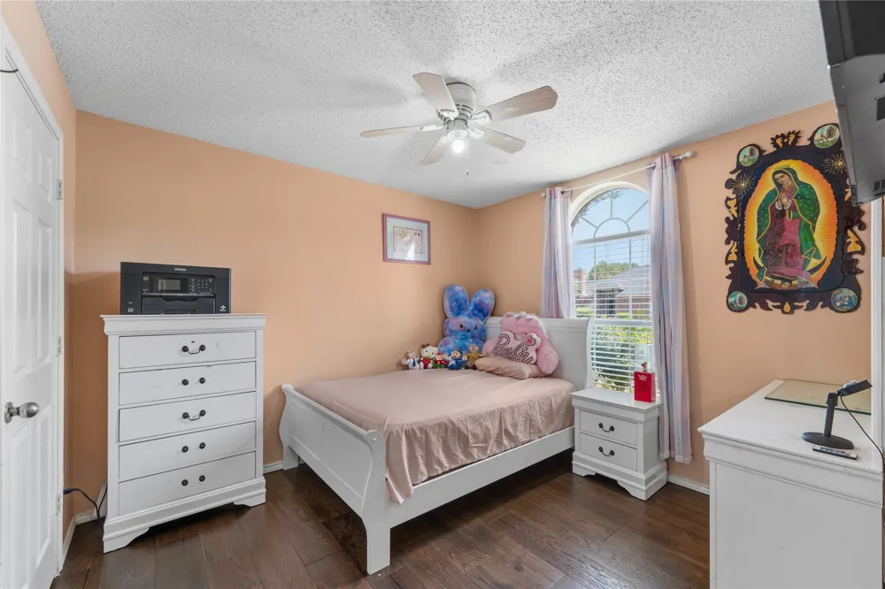 2733 Spring Rain Drive Mesquite, TX 75181