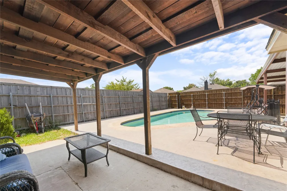 2733 Spring Rain Drive Mesquite, TX 75181